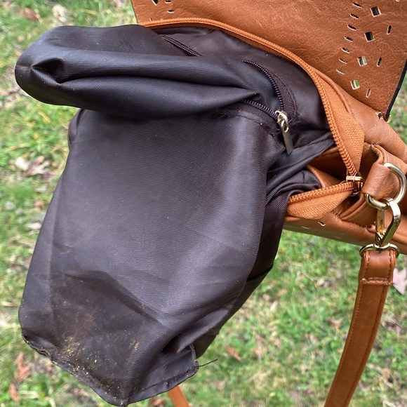 Leather brown  bag with perforation - Picture 13 of 14